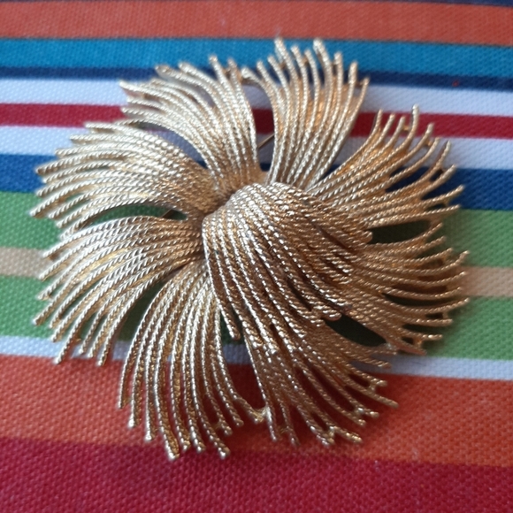 MONET BROOCH - Picture 4 of 7